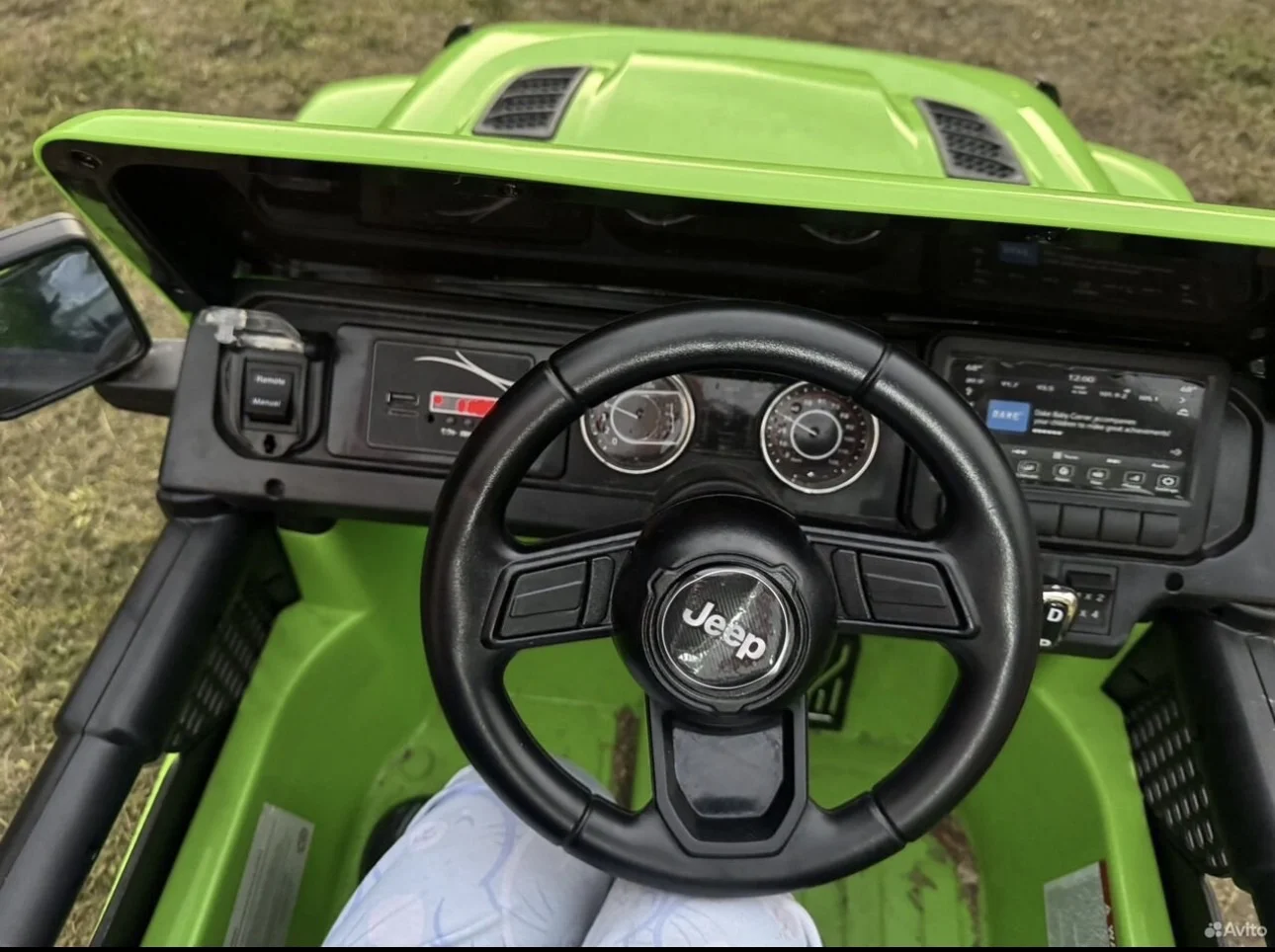 Детский лицензированный электромобиль jeep rubicon - миниатюра 4