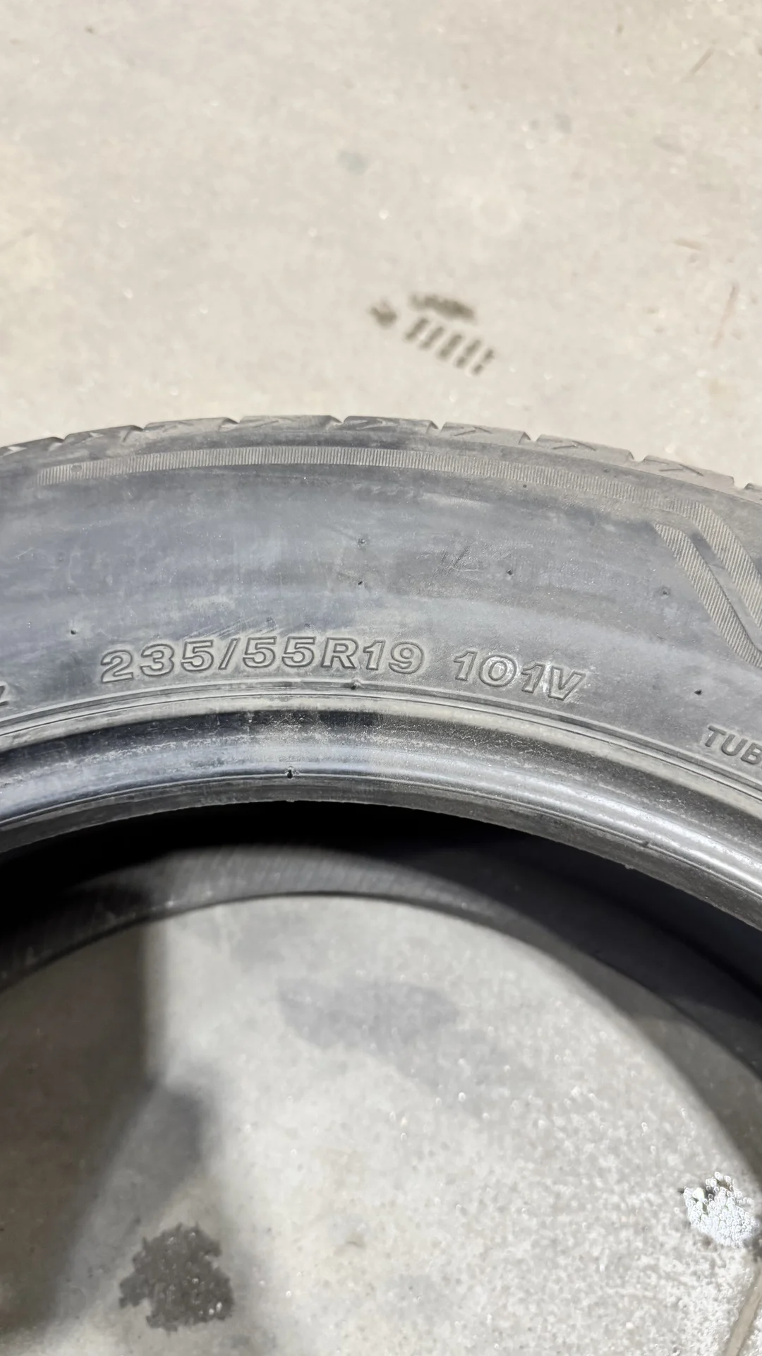 Шины Bridgestone 235/55r19 - миниатюра 7