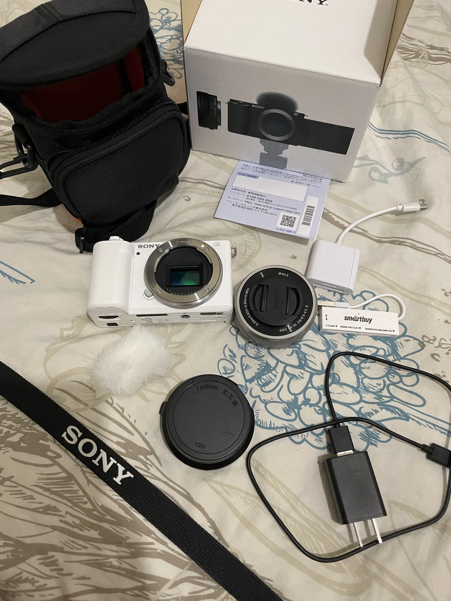 Фотоаппарат Sony ZV E10 - миниатюра 3