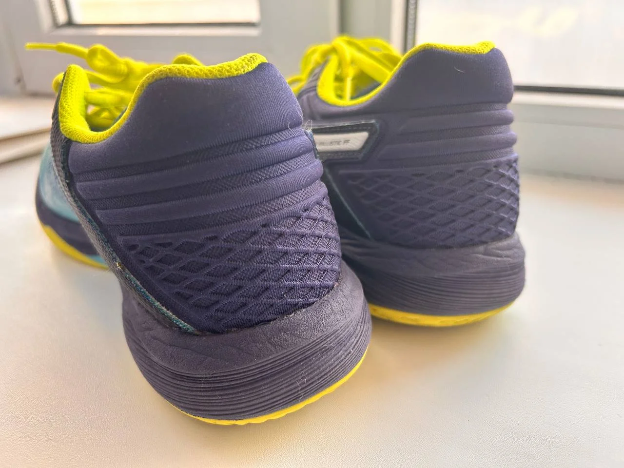 Кроссовки asics 41.5 EU netburner ballistic FF - миниатюра 4
