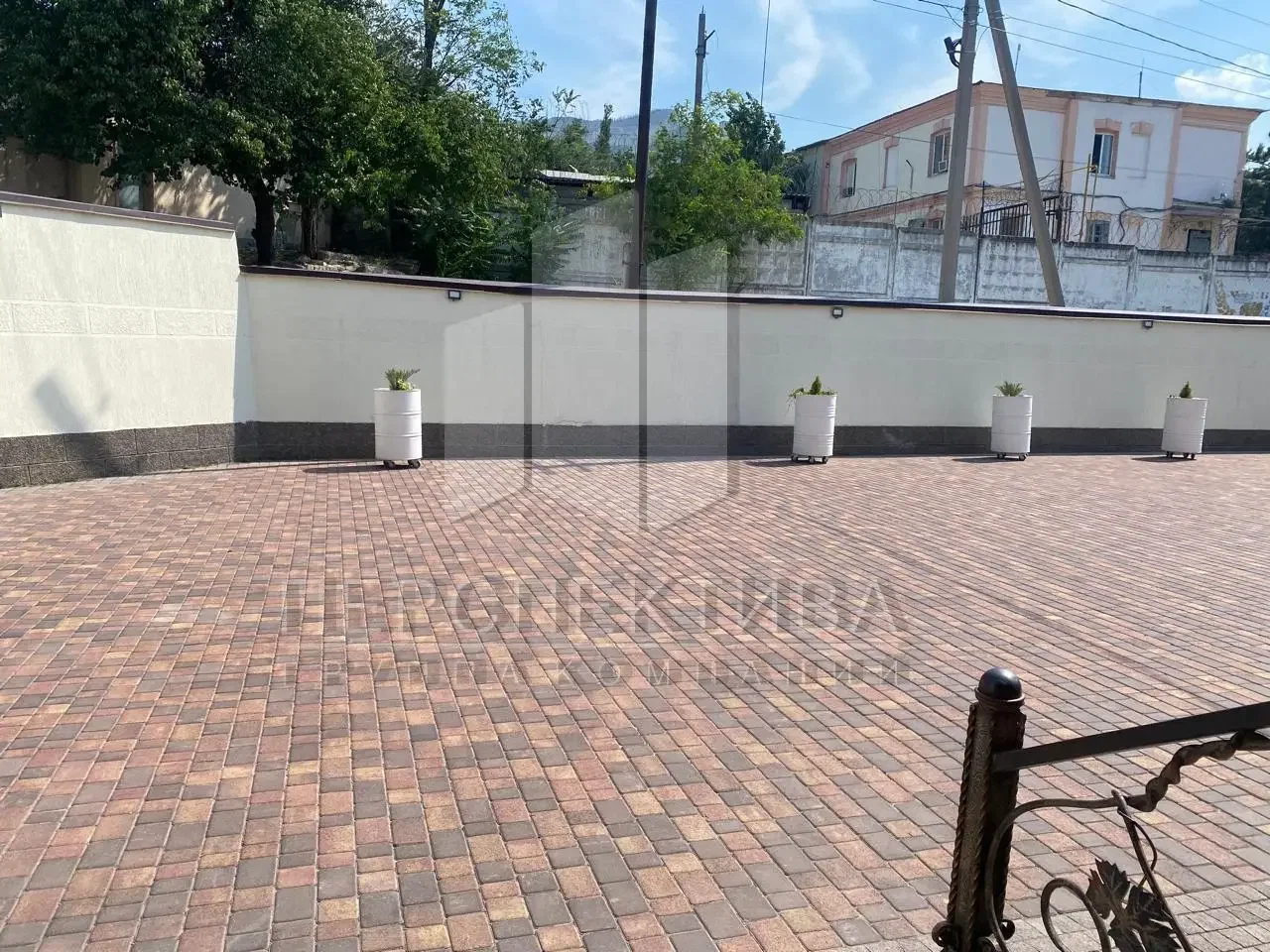 Здание 703 м2 - миниатюра 18