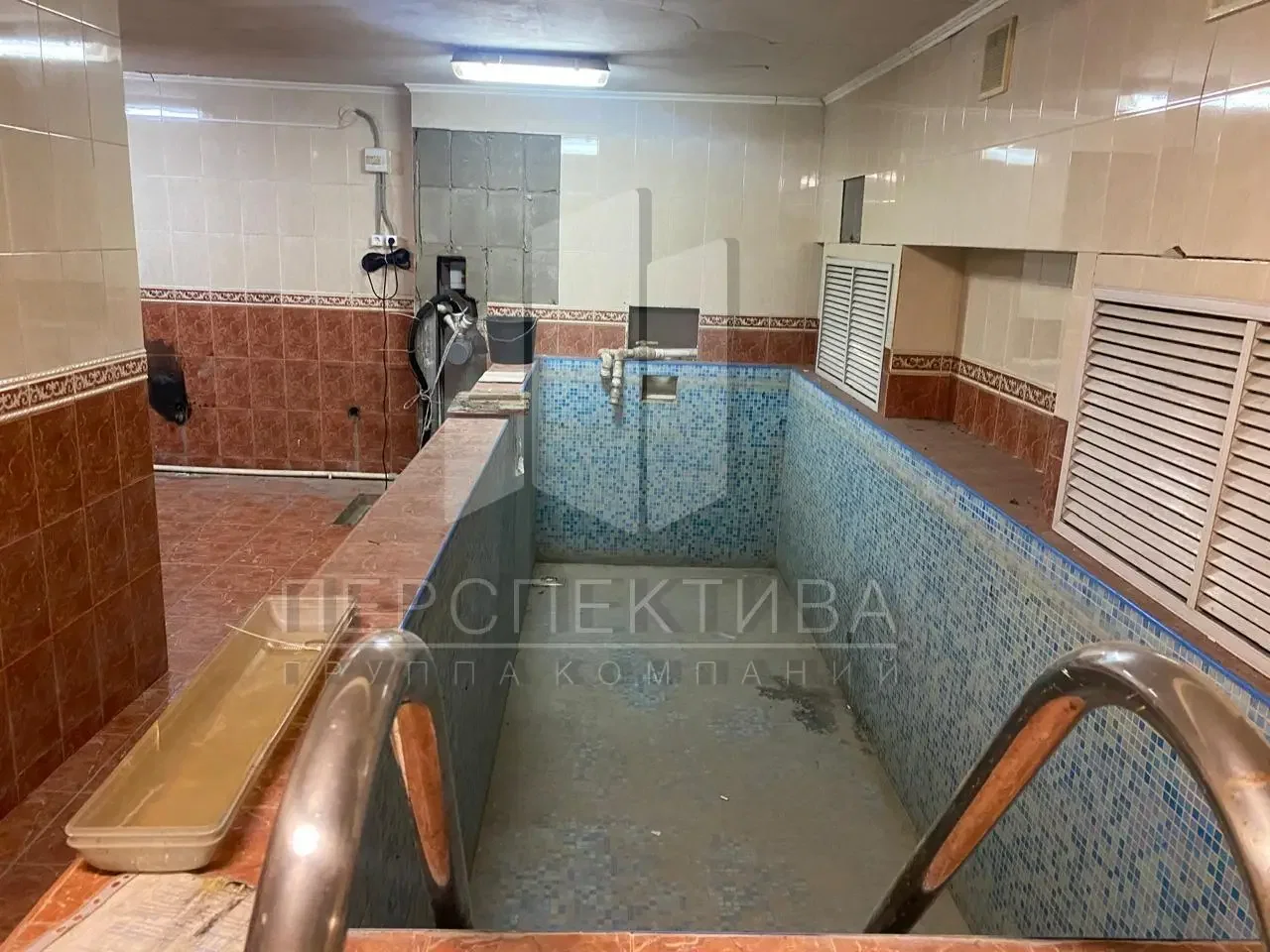 Здание 703 м2 - миниатюра 24