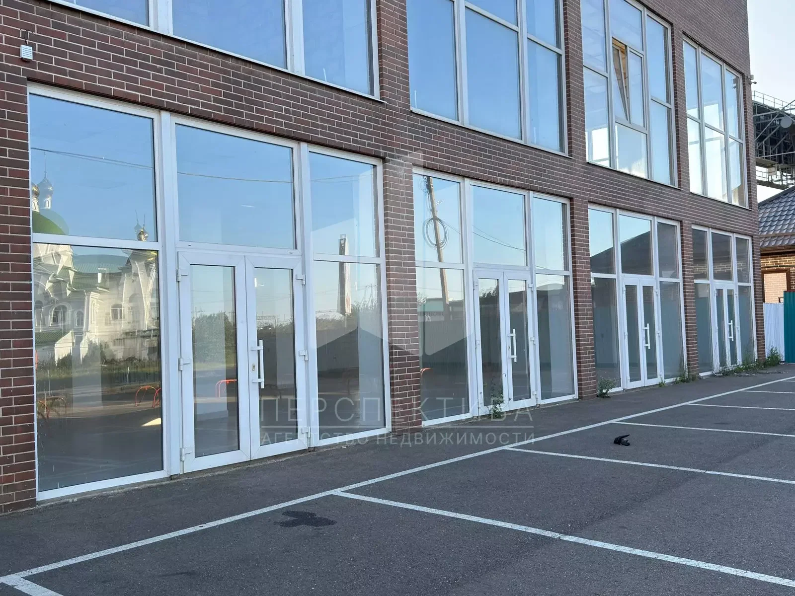 АРЕНДА 221М2 В П.ЭНЕМ - миниатюра 8