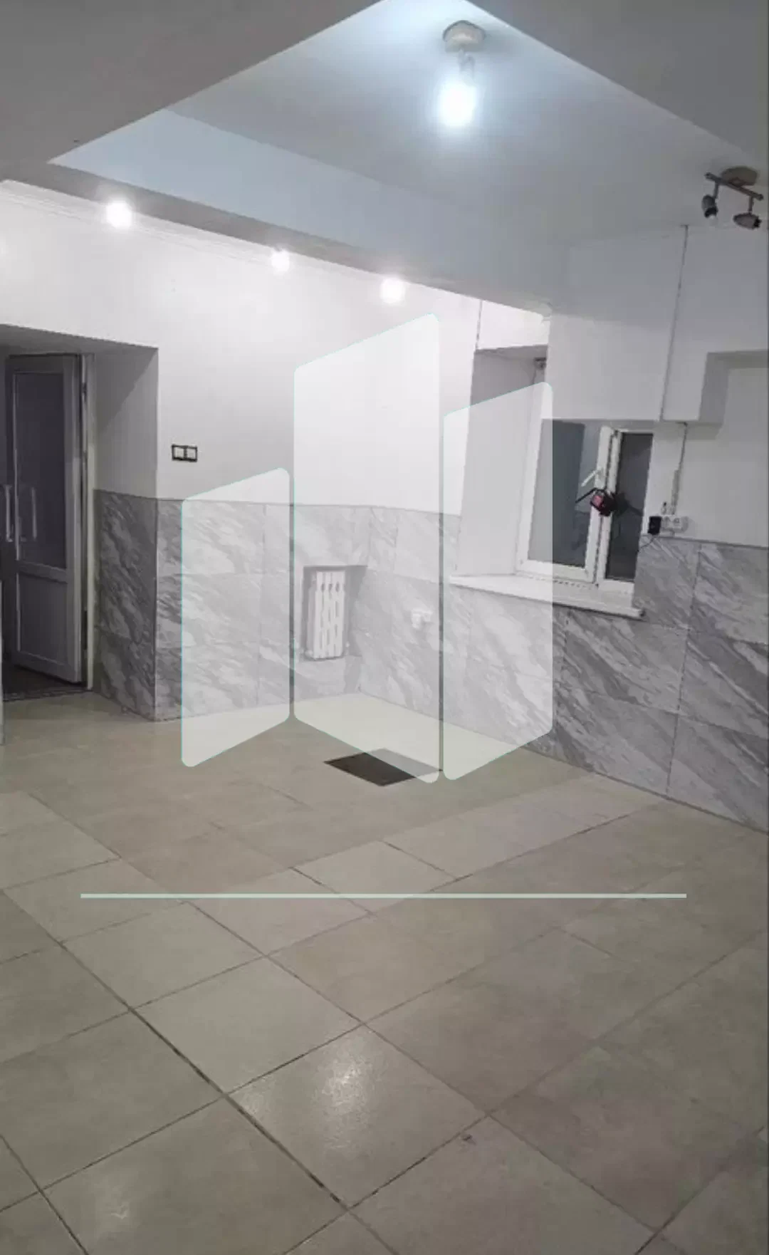 Продам 69 м2 в центре - миниатюра 3