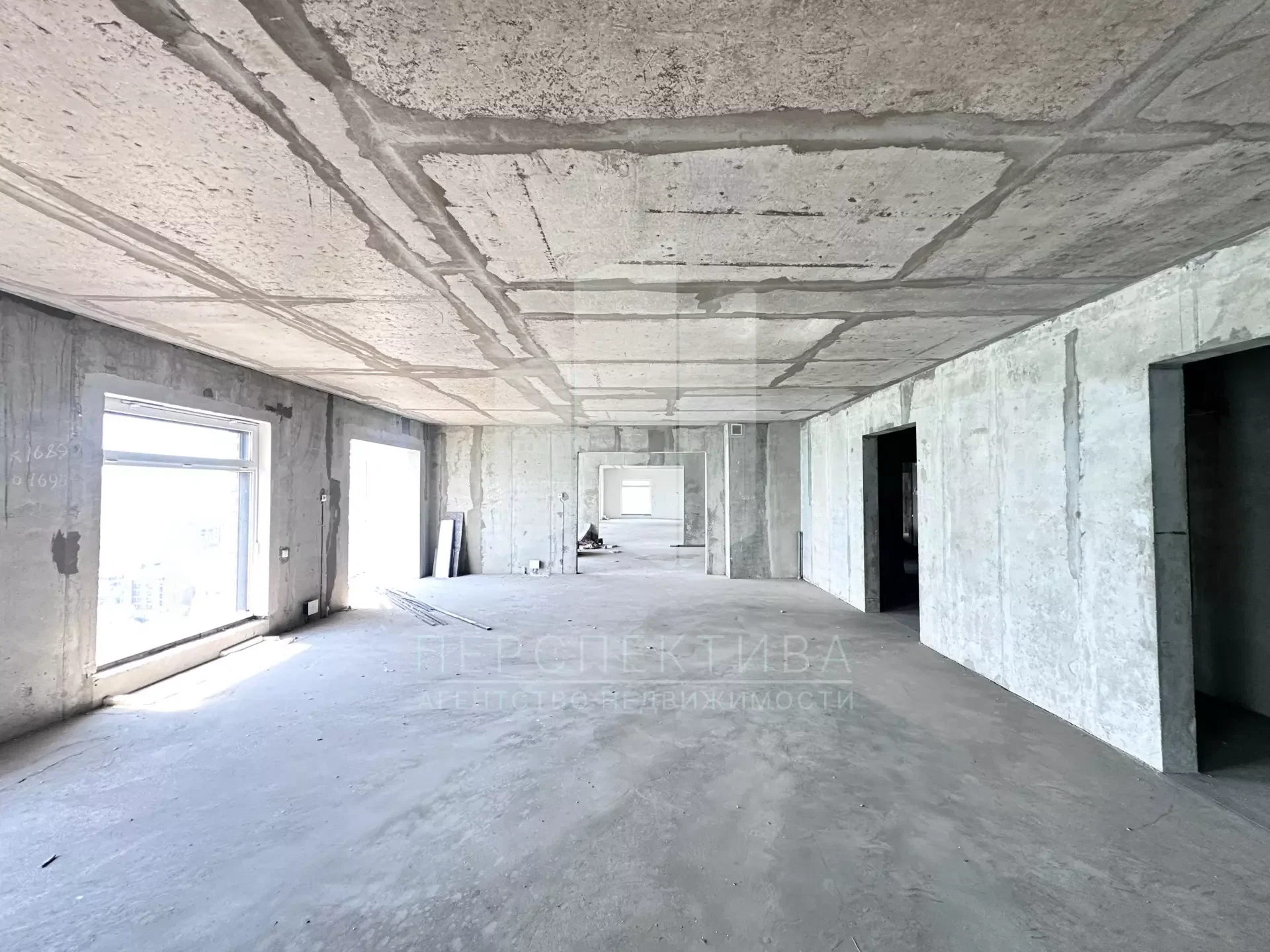 Квартира 604 м², целый этаж, вид 360°, свободная планировка - миниатюра 11