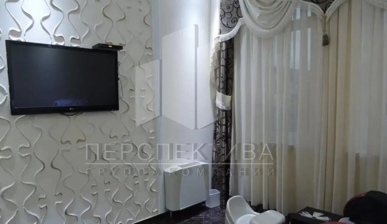 Коммерческая недвижимость 634 м2, 8 сот, земли - миниатюра 5