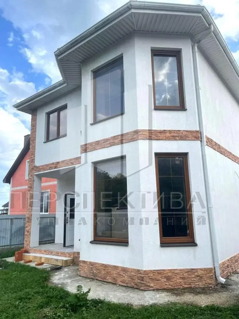 Дом 136 м2, 4 сотки - изображение 1