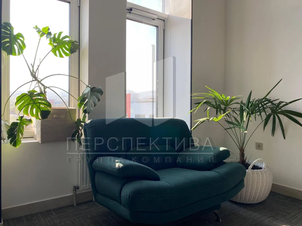 Офис в современном бизнес-центре - миниатюра 8