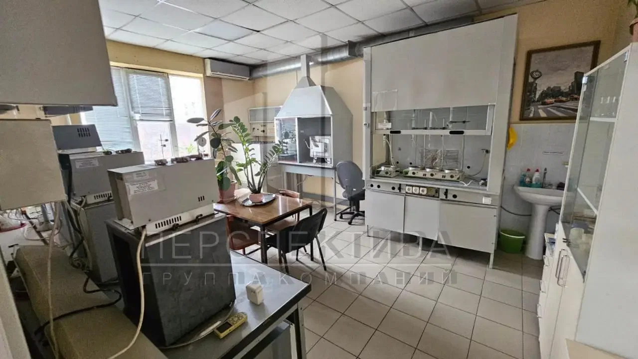 Здание 600 м2 - миниатюра 25