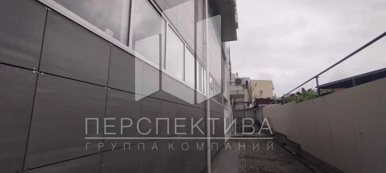 Здание 595 м2 - миниатюра 8