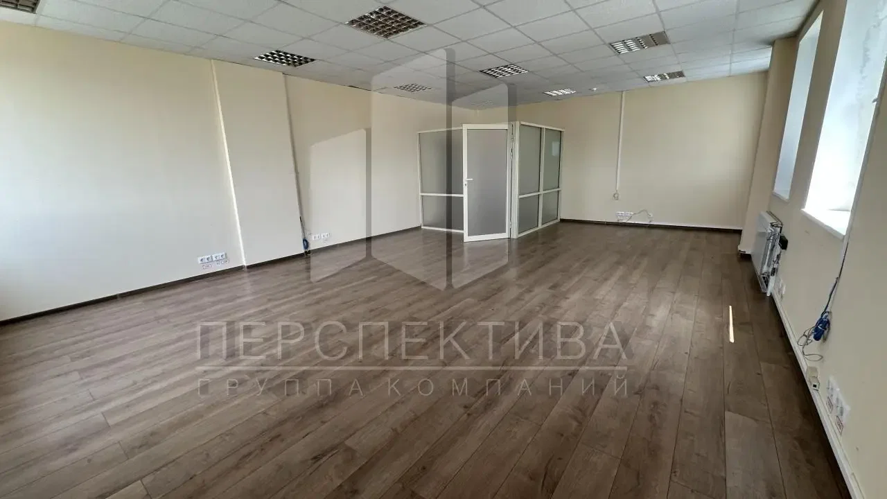 Коммерческое здание 2 038 м2 - миниатюра 13