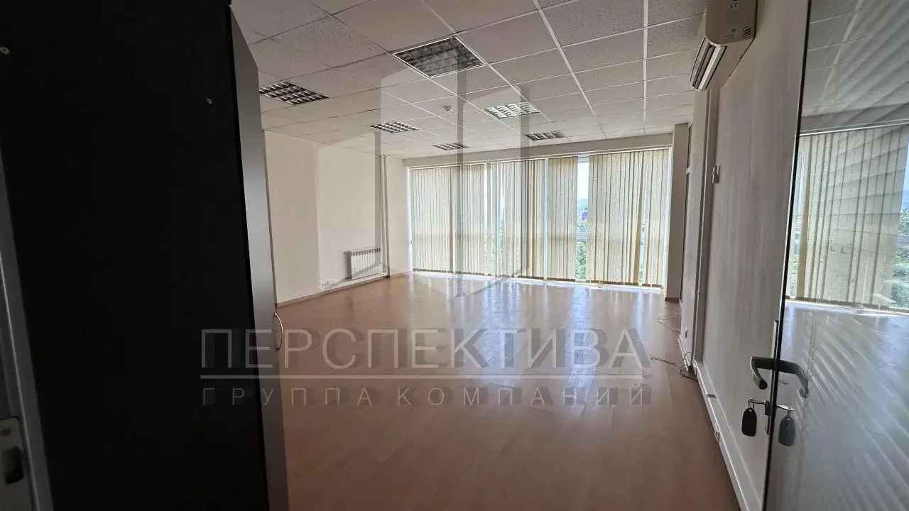 Коммерческое здание 2 038 м2 - миниатюра 15