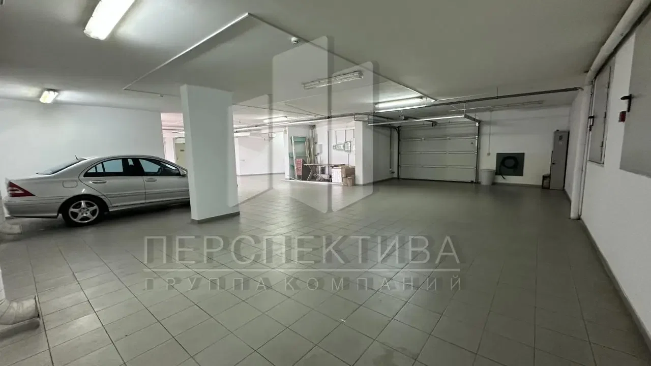 Коммерческое здание 2 038 м2 - миниатюра 19