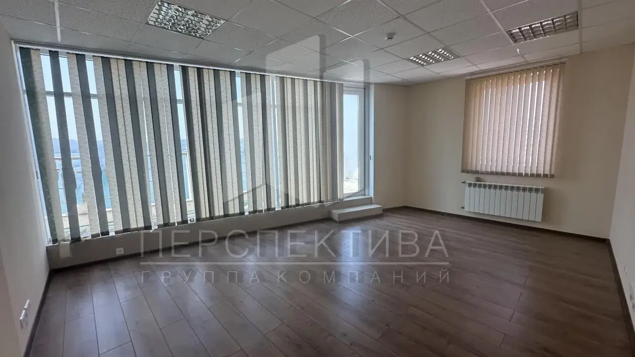 Коммерческое здание 2 038 м2 - миниатюра 4