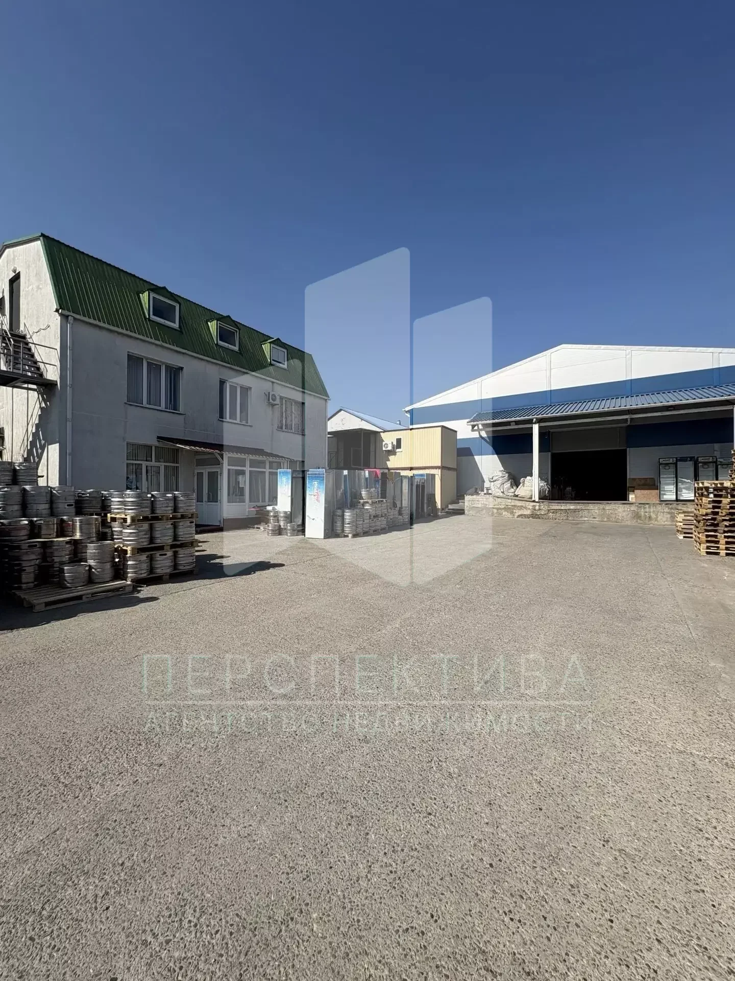 Продажа складского комплекса 5250м2 с. Гайдук улица Ленина 73