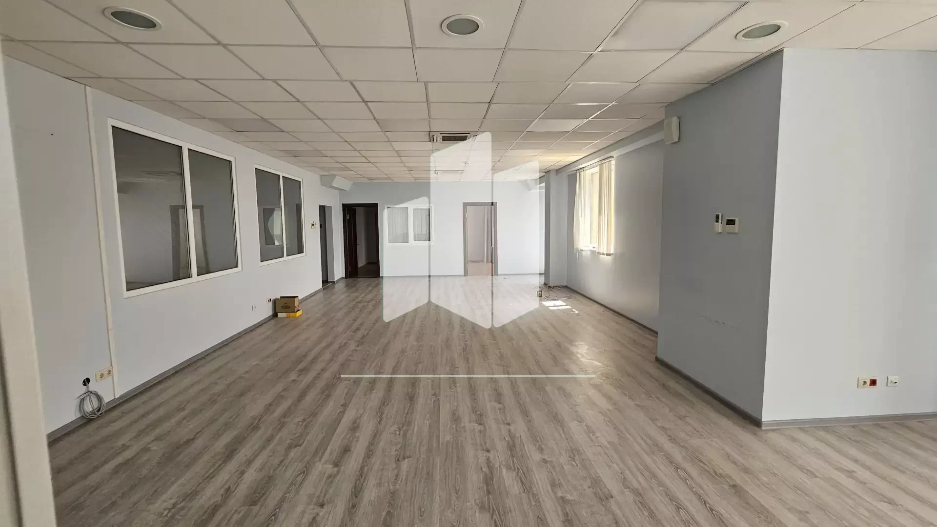 Продам офис 223 м2 Класс A - миниатюра 4