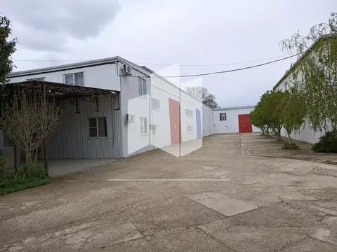 Сдаются складские помещения площадью 200 м², 400 м² и 600 м²