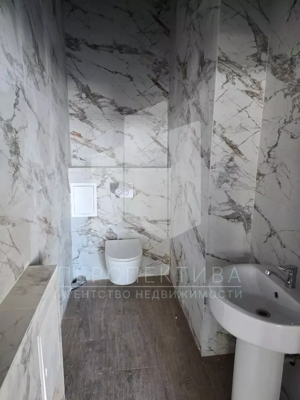 Сдам помещения б-р Адмиралтейский д.3 80кв.м. 1-этаж - миниатюра 3