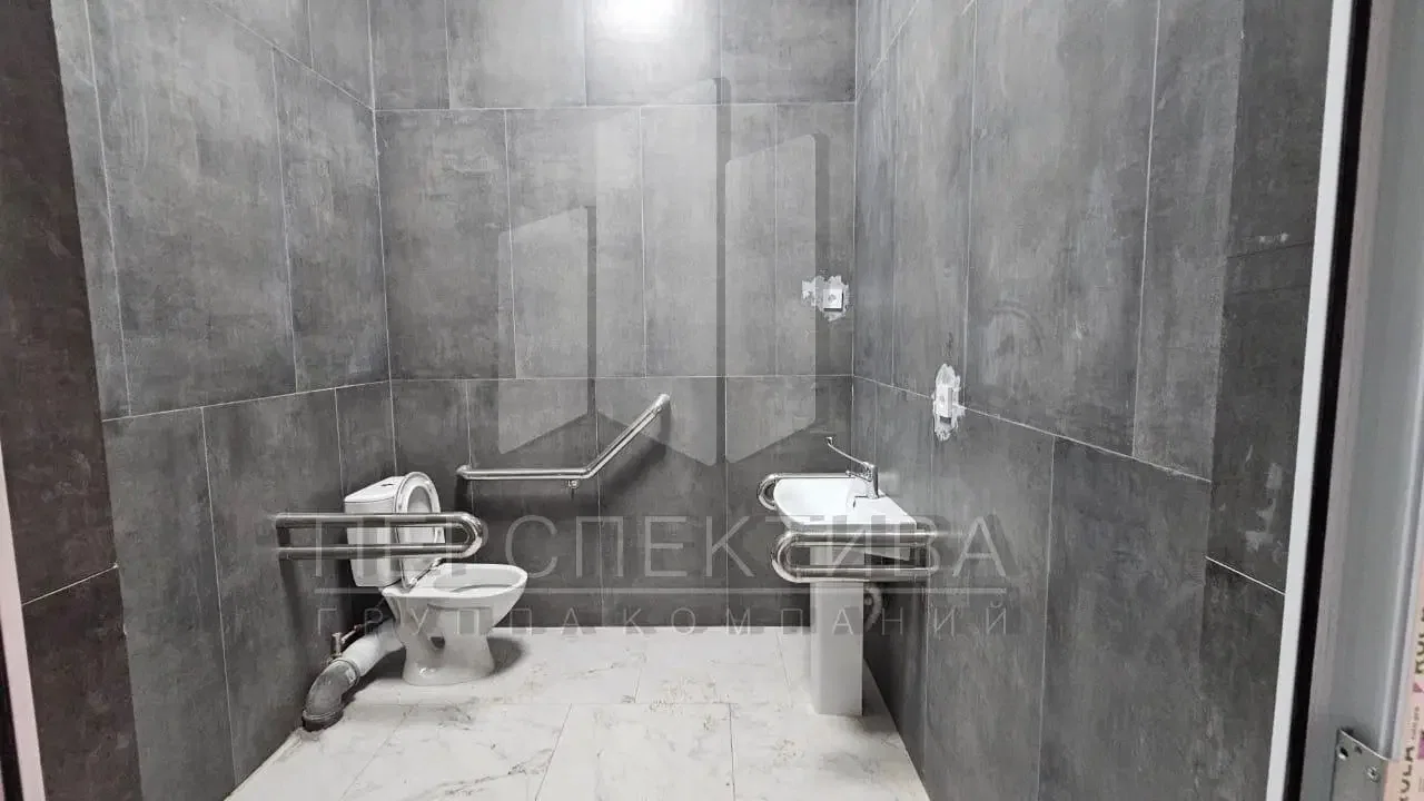Офисы 400 м2, 1й этаж - миниатюра 12