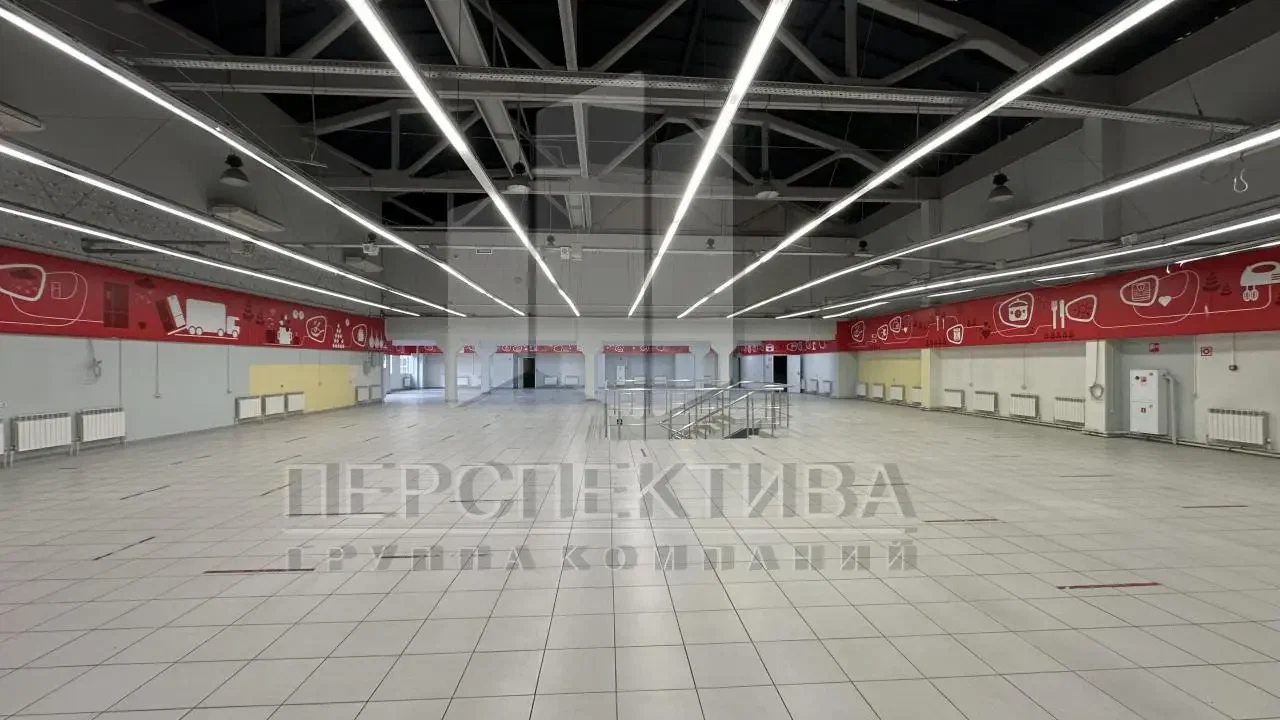 Торговая площадь 1 300 м2 - миниатюра 3