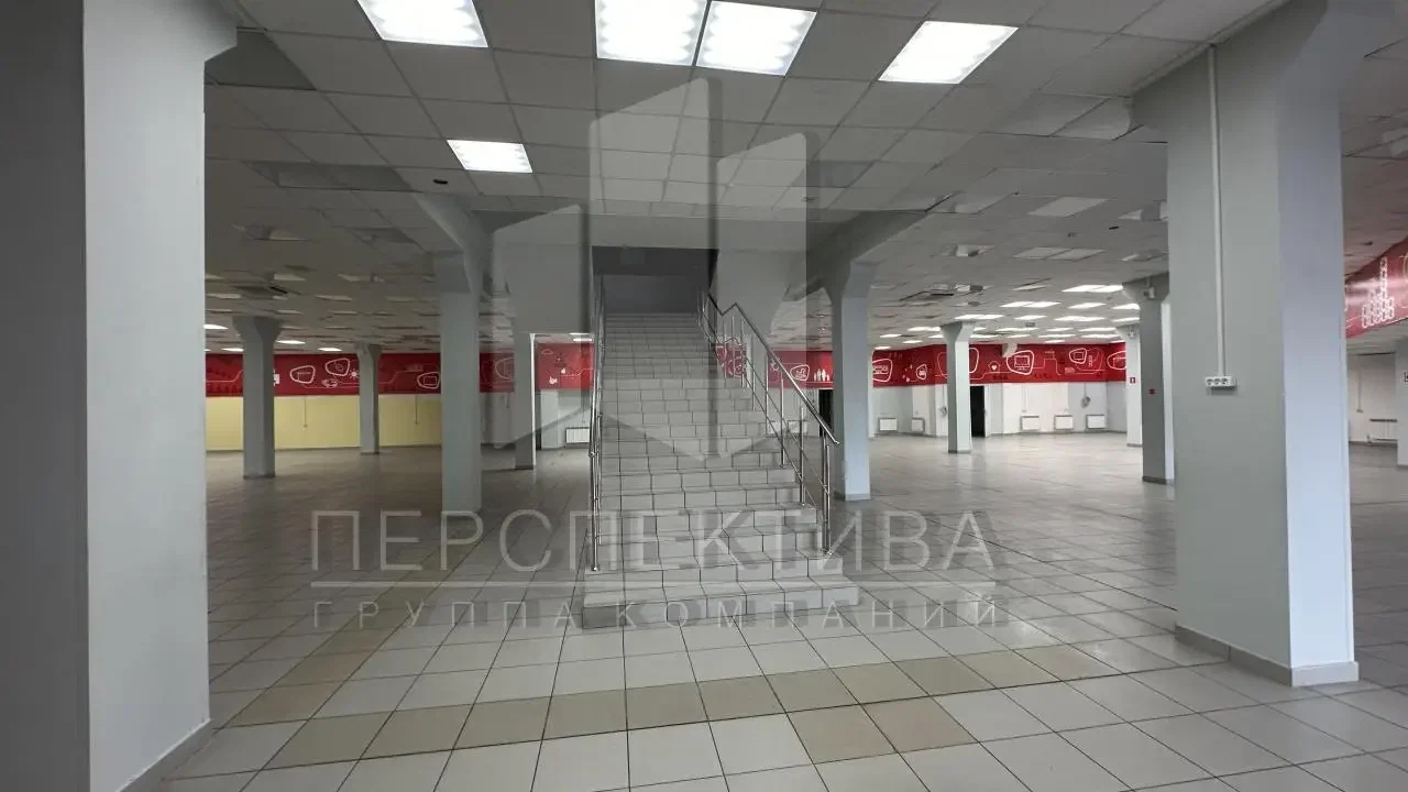 Торговая площадь 1 300 м2 - миниатюра 6