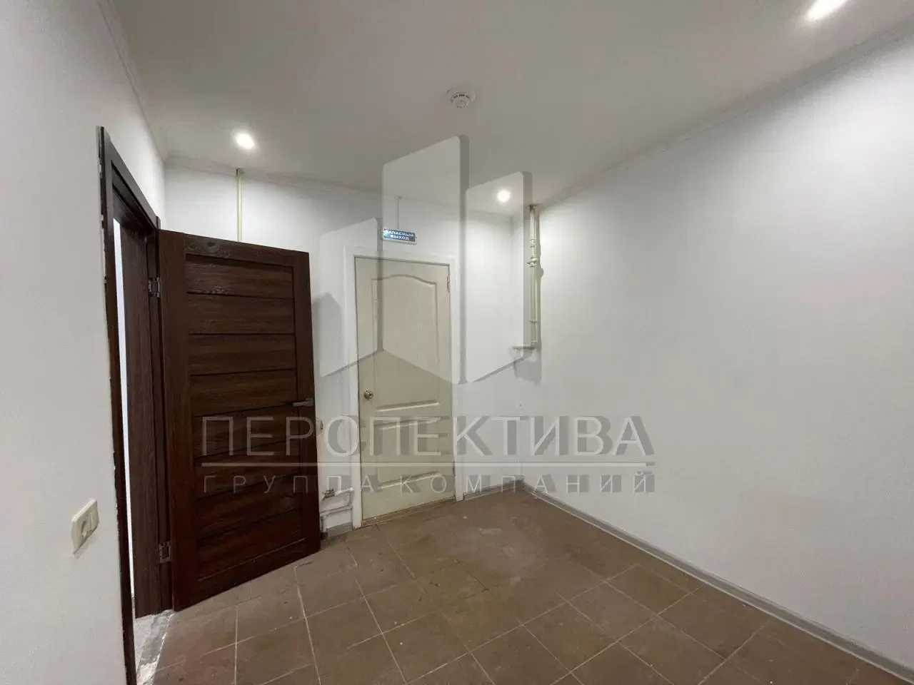 Продам 44 м2 в центре - миниатюра 4