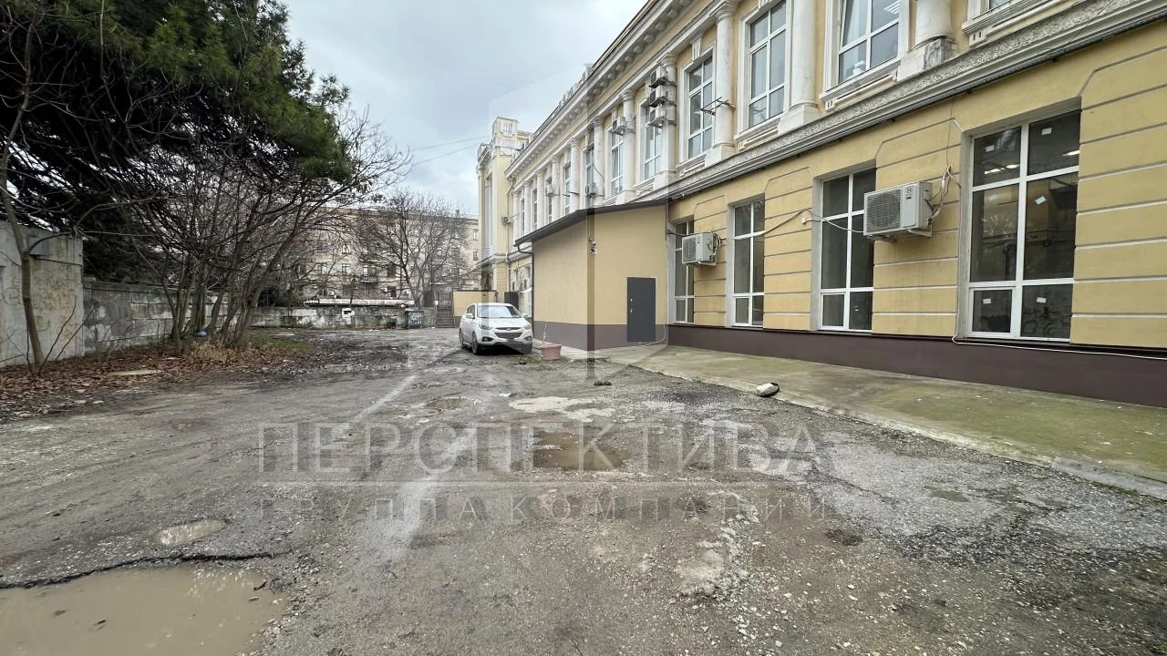 Торговая площадь 302 м2 - миниатюра 17