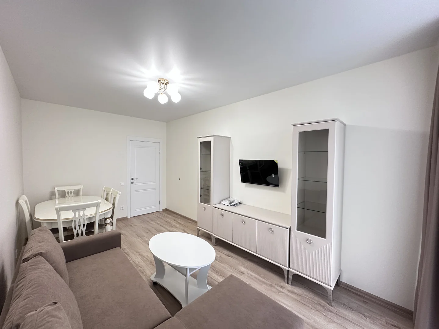 Квартира, 61 м2, 8/16 этаж - миниатюра 9