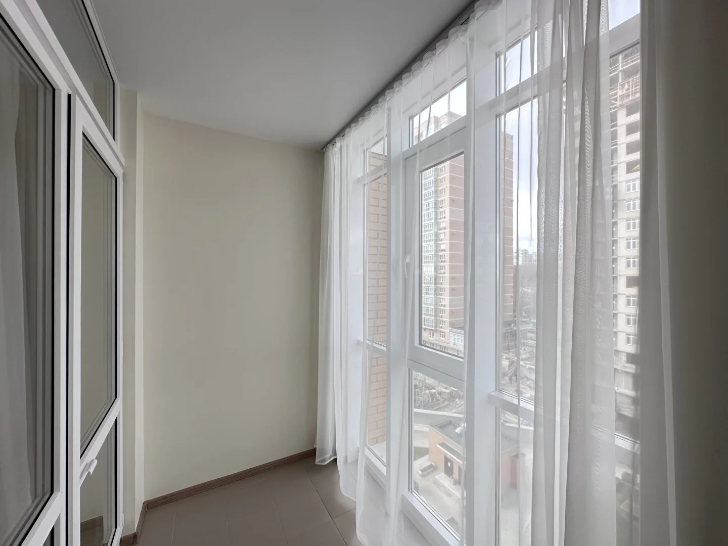 Квартира, 61 м2, 8/16 этаж - миниатюра 12
