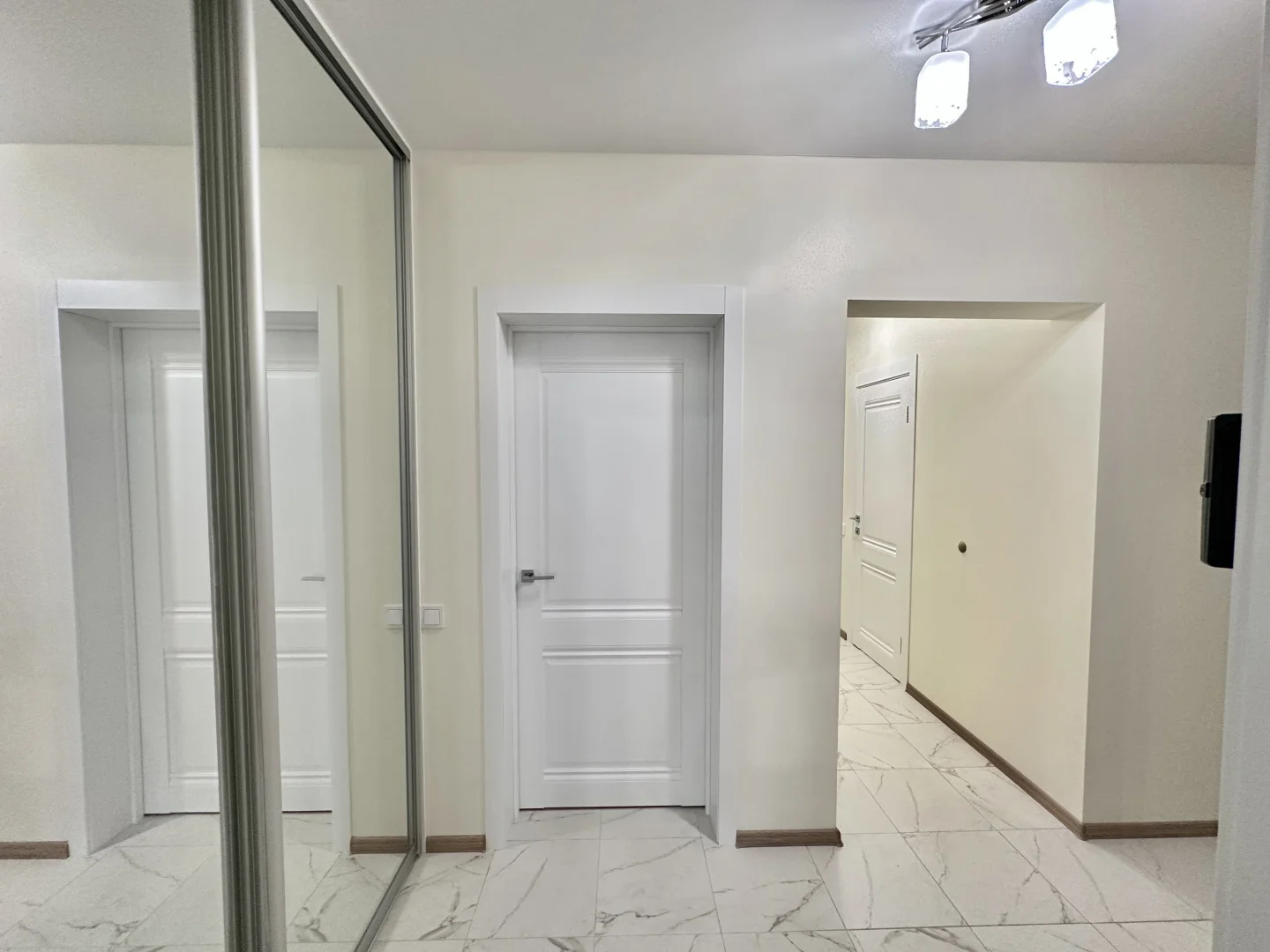 Квартира, 61 м2, 8/16 этаж - миниатюра 17