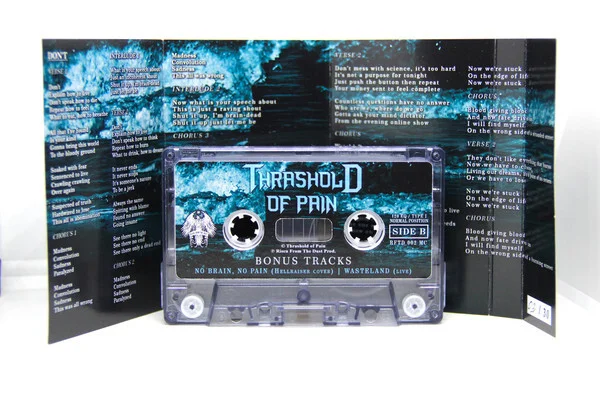 Thrashold of Pain – Head Softness Show Кассета - миниатюра 2