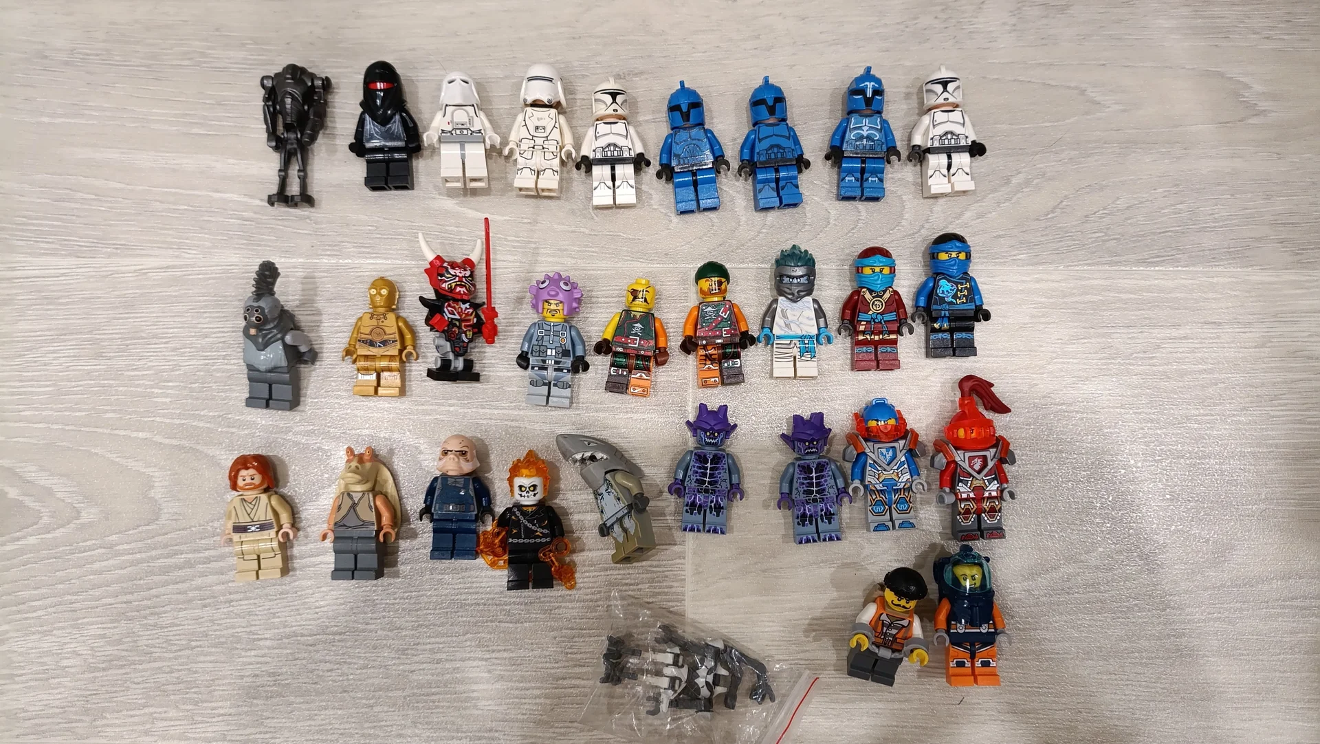 lego фигурки - миниатюра 2