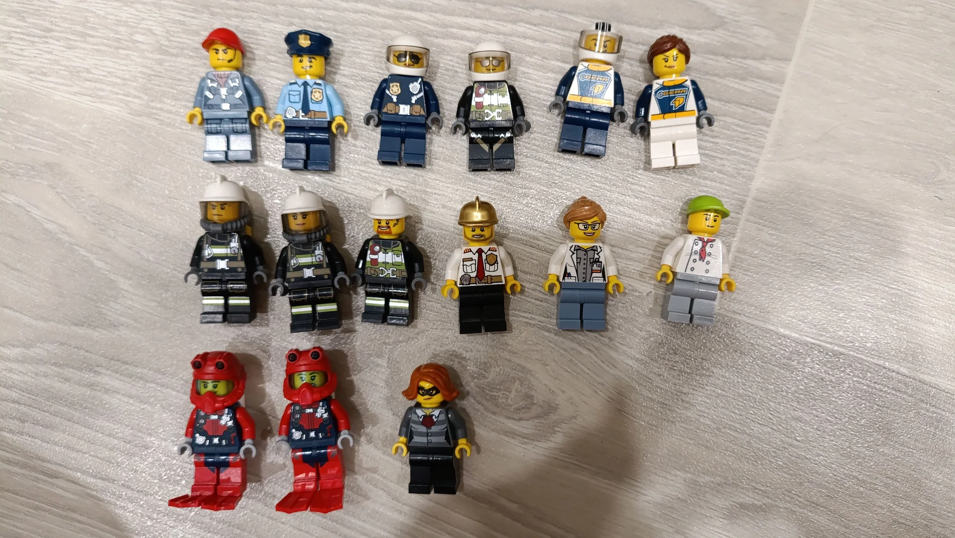lego фигурки - миниатюра 4