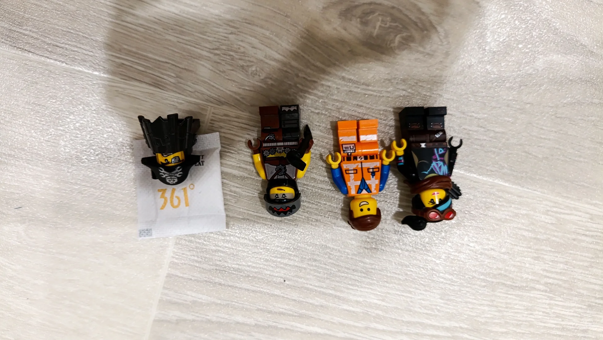 lego фигурки - миниатюра 5