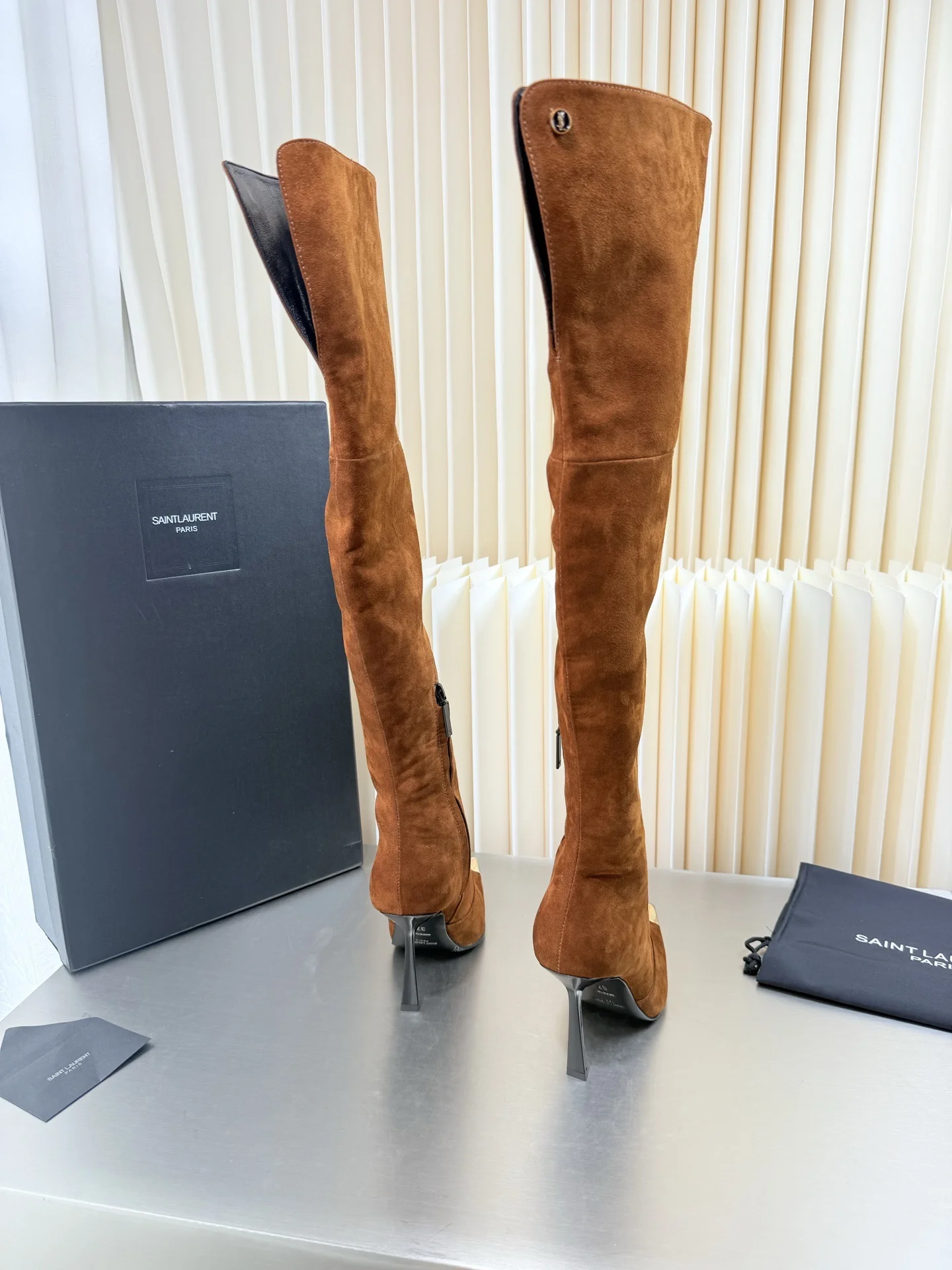 Сапоги Saint Laurent новинка - миниатюра 4