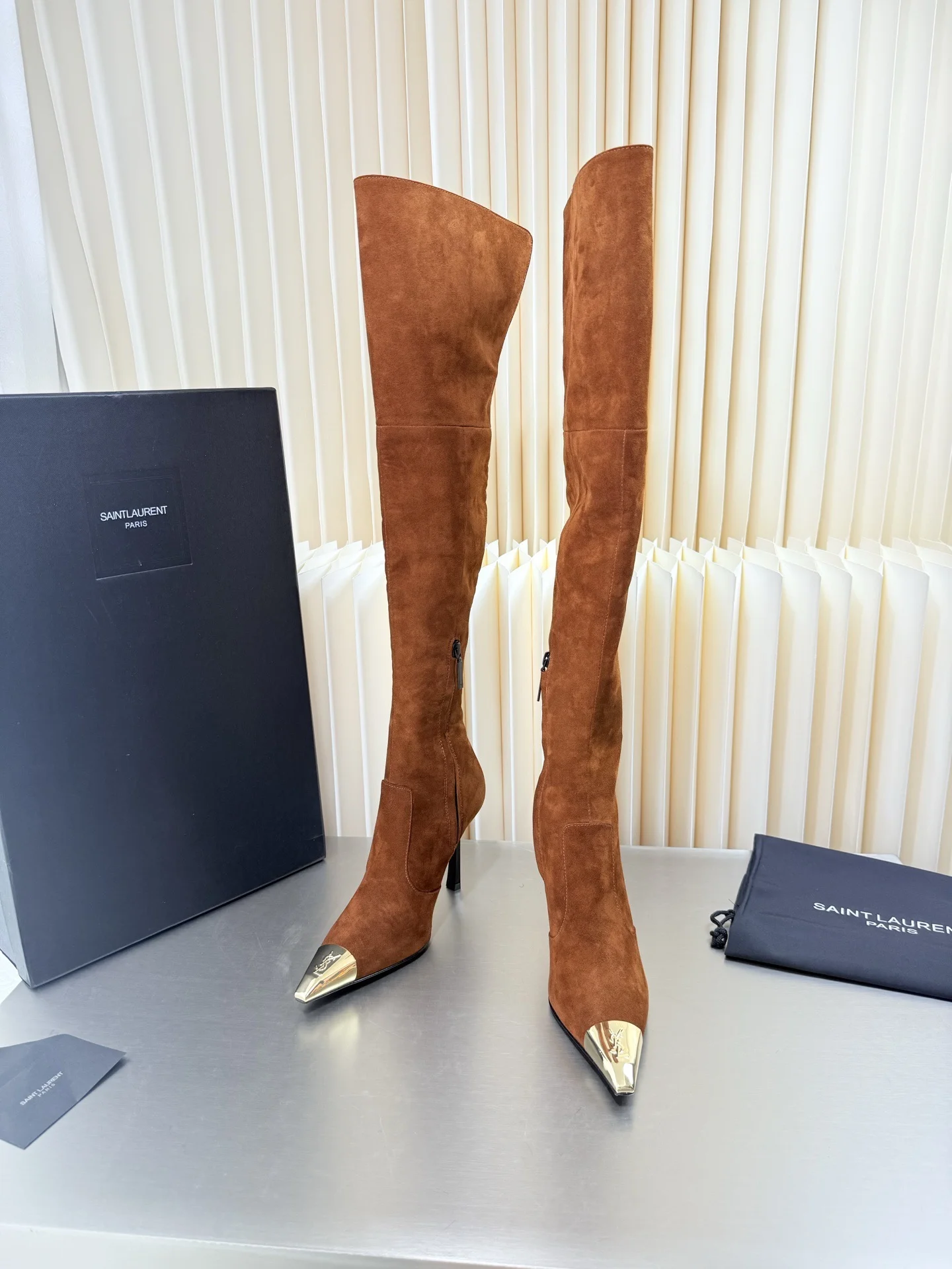Сапоги Saint Laurent новинка - миниатюра 5