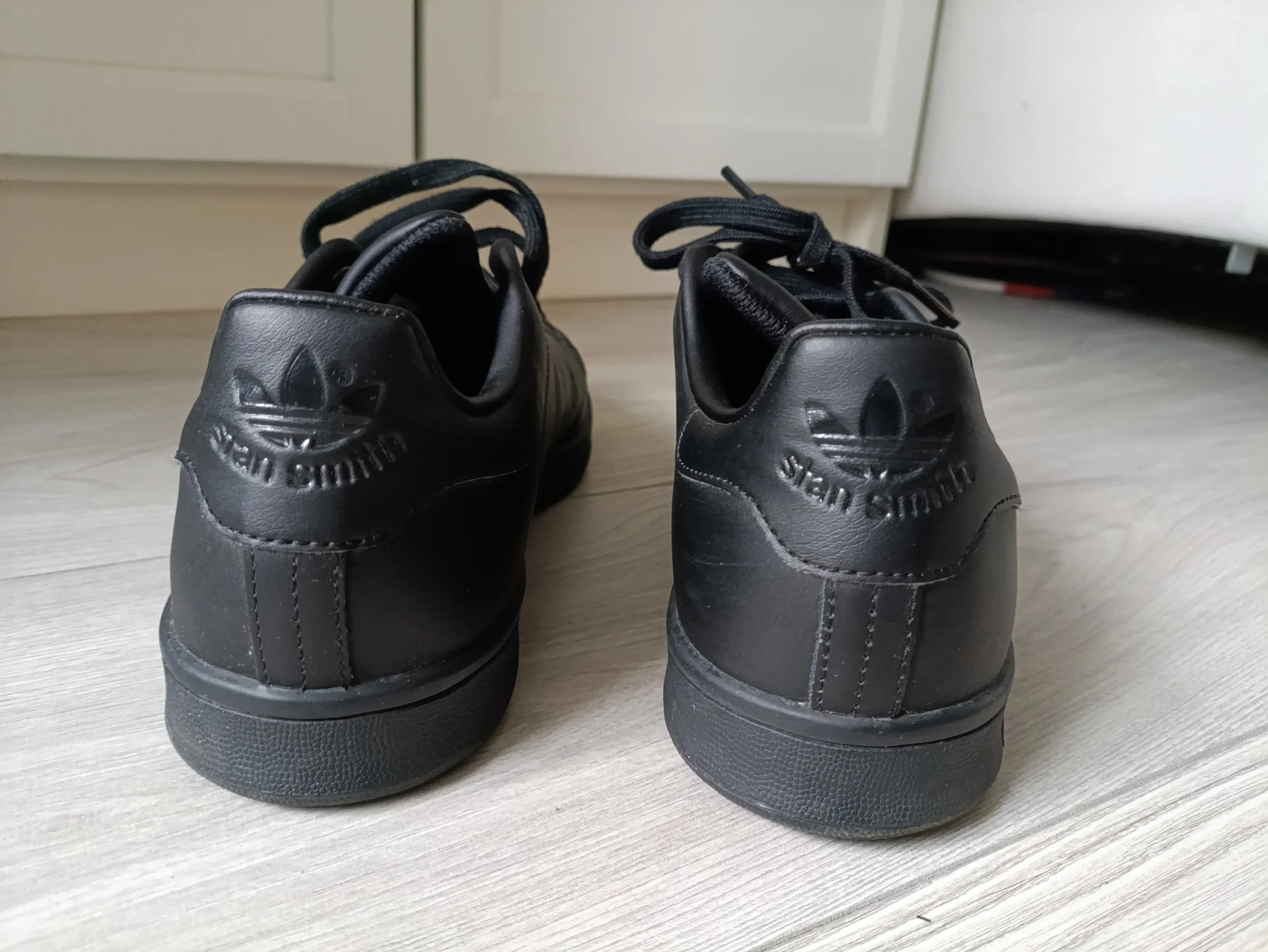 Черные кеды Adidas Stan Smith, размер 40 и 2\3, оригинал - миниатюра 3