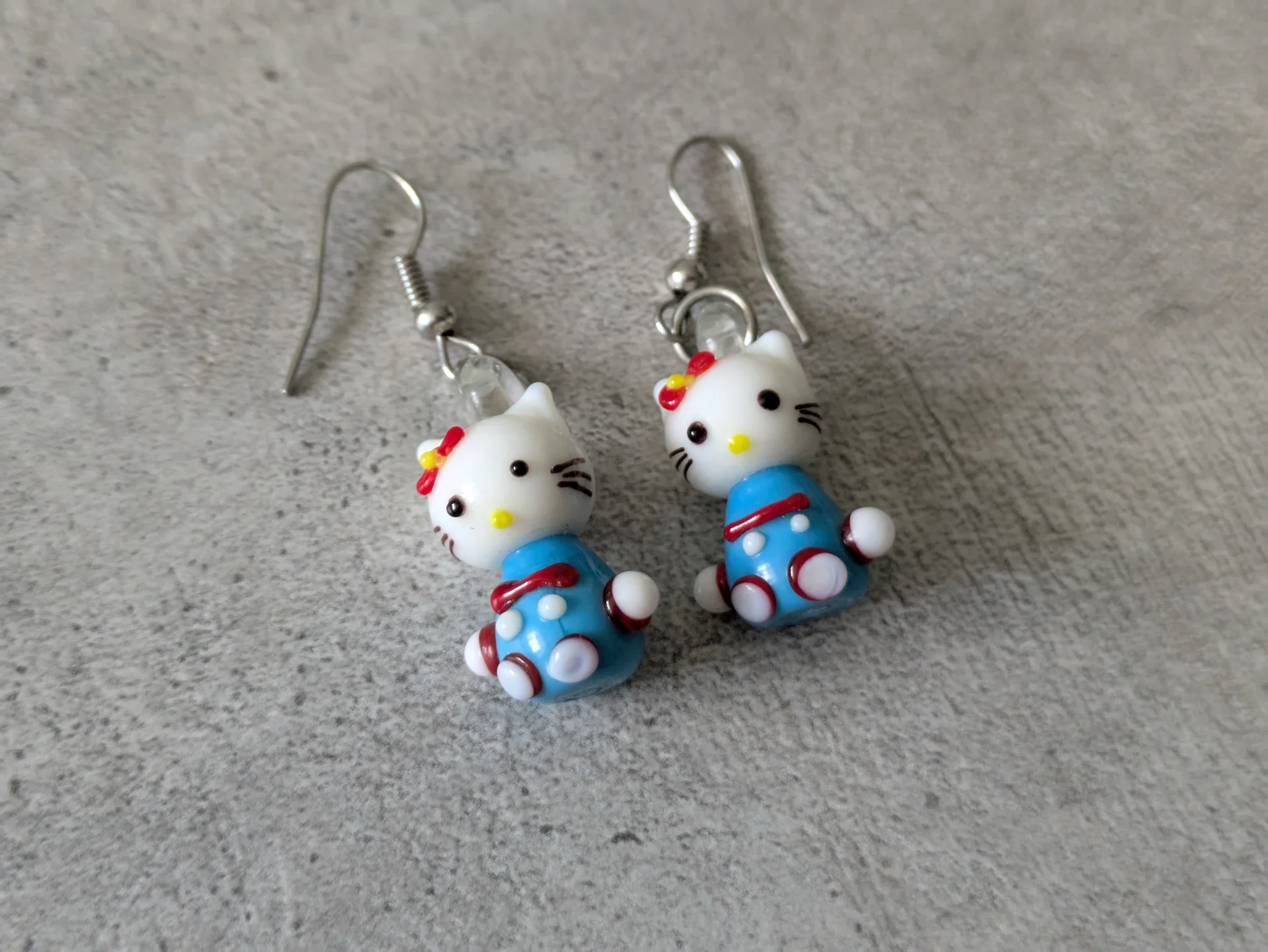 Серьги, стекло, Hello Kitty, новые - изображение 1