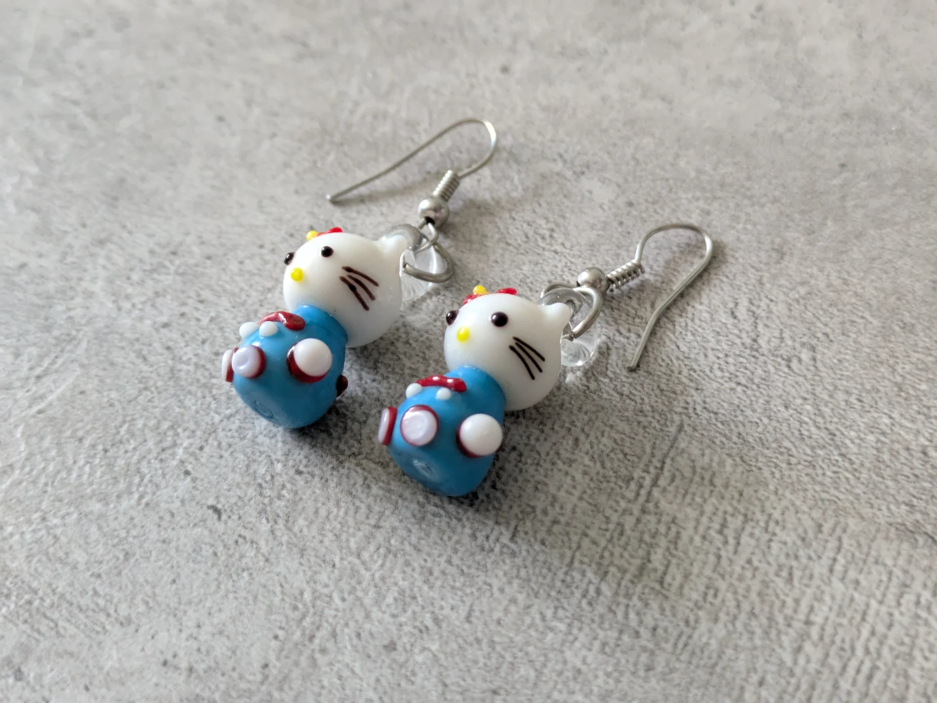 Серьги, стекло, Hello Kitty, новые - миниатюра 2