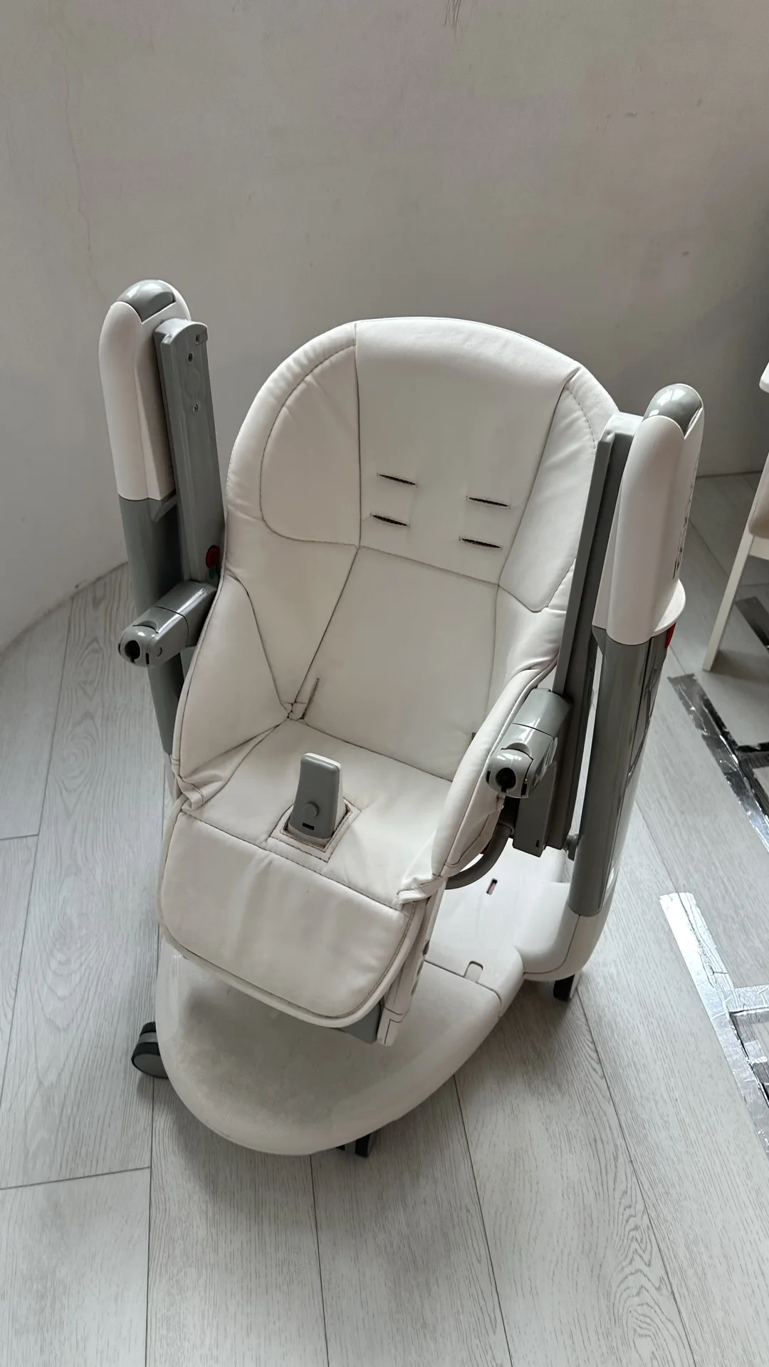 Стульчик для кормления Peg Perego Tatamia - миниатюра 4