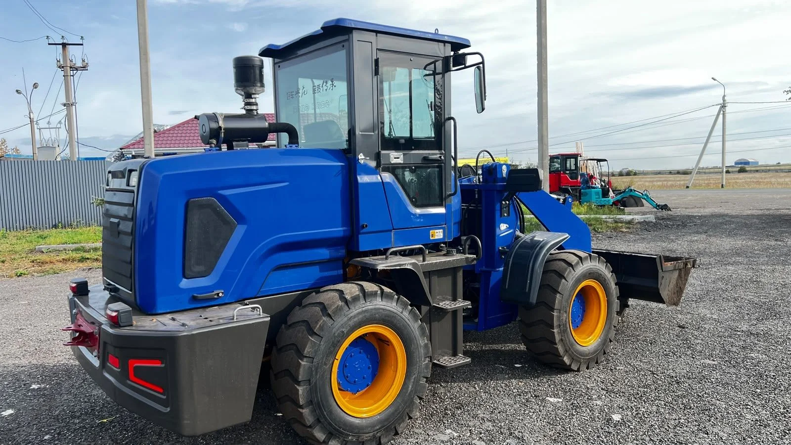 ФРОНТАЛЬНЫЙ ПОГРУЗЧИК LAIGONG L946 — НОВЫЙ, 2 ТОНН - миниатюра 5