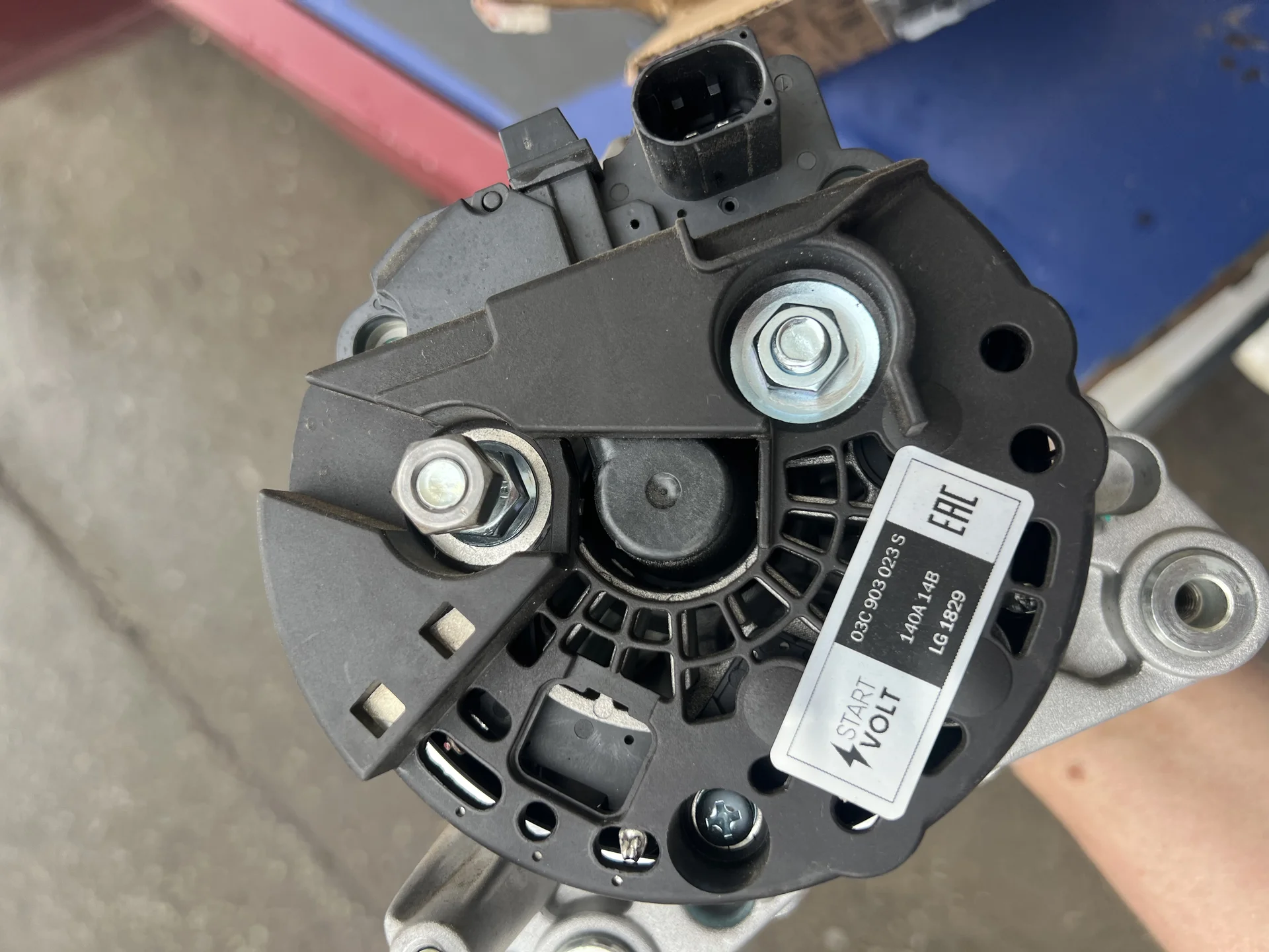 Генератор StartVolt VolksWagen tiguan