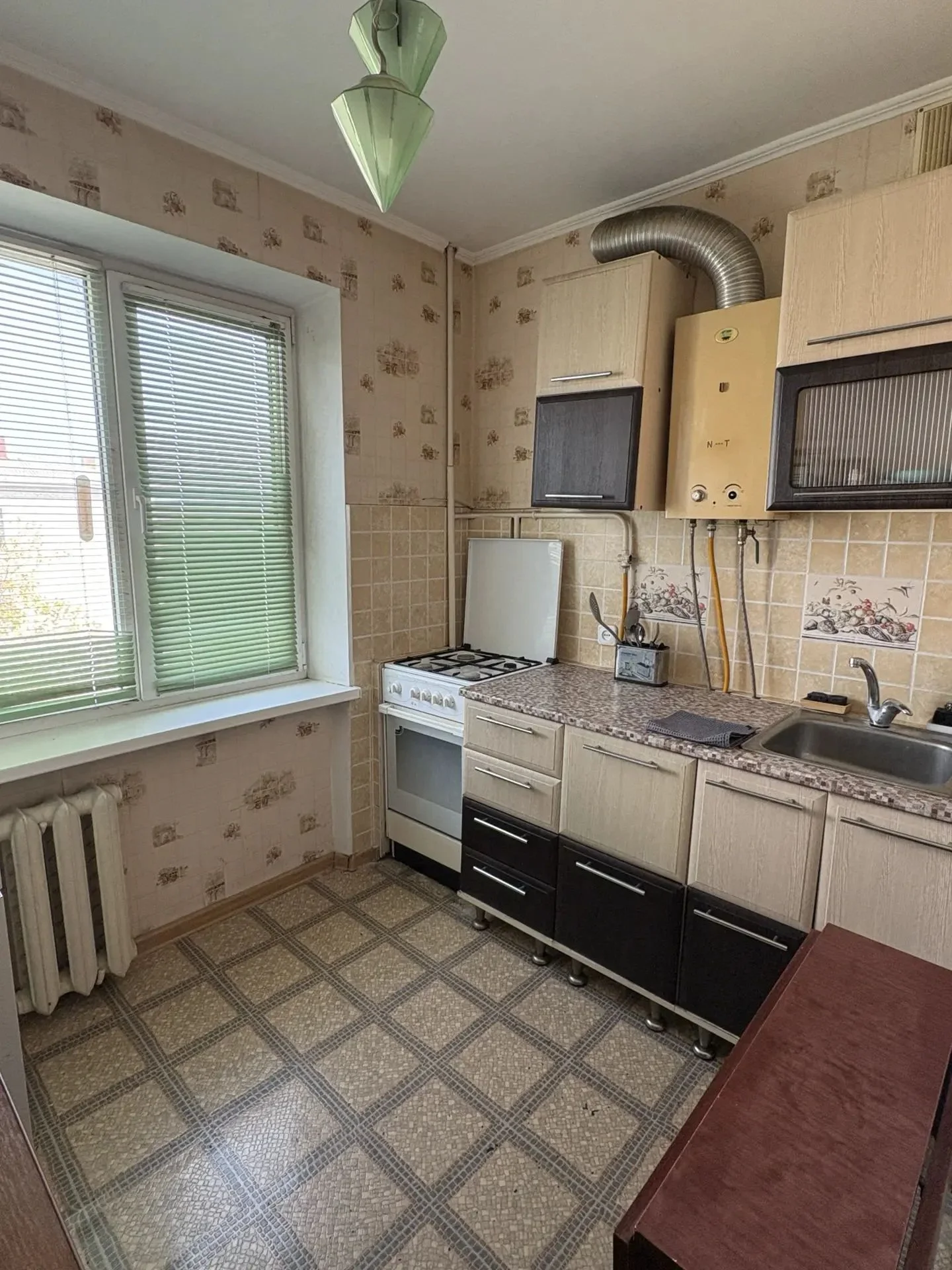 Продаю 1 комн квартиру в центре Новороссийска - миниатюра 8