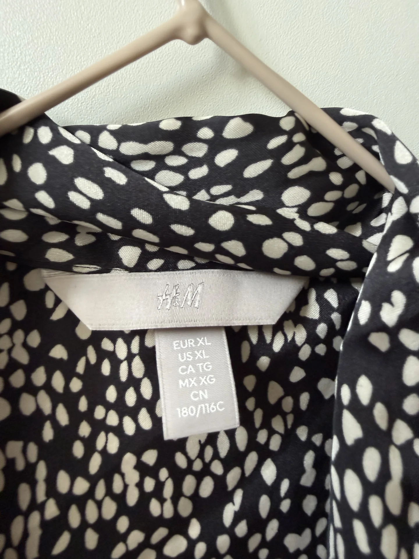 Блуза женская H&M 50 52 - миниатюра 4