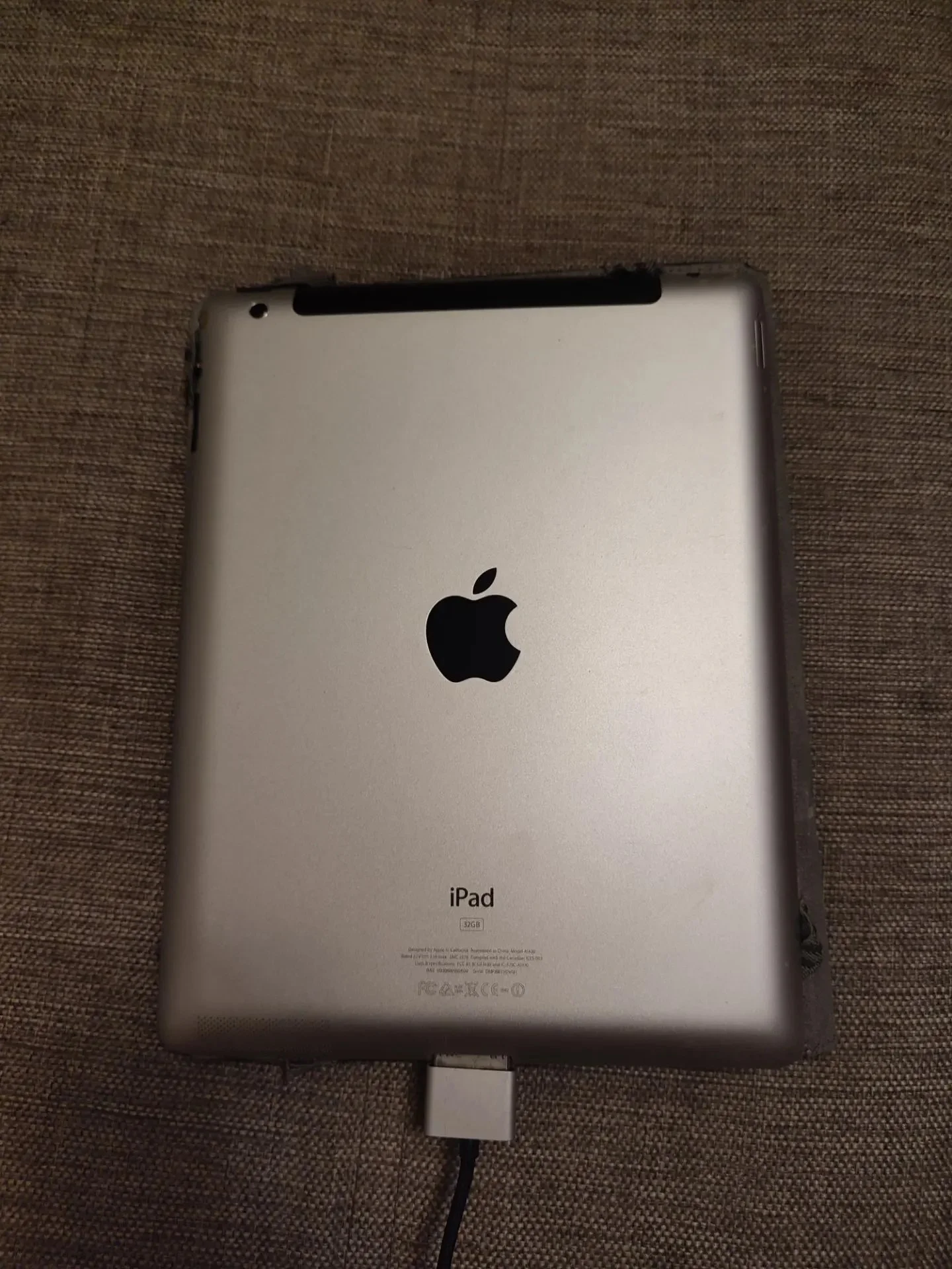 iPad 32GB MD367FD/A - миниатюра 2