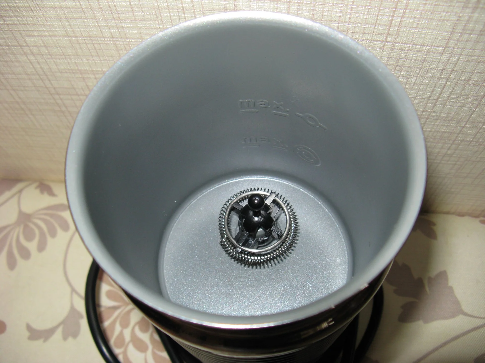 капучинатор nespresso aeroccino 3 - миниатюра 2