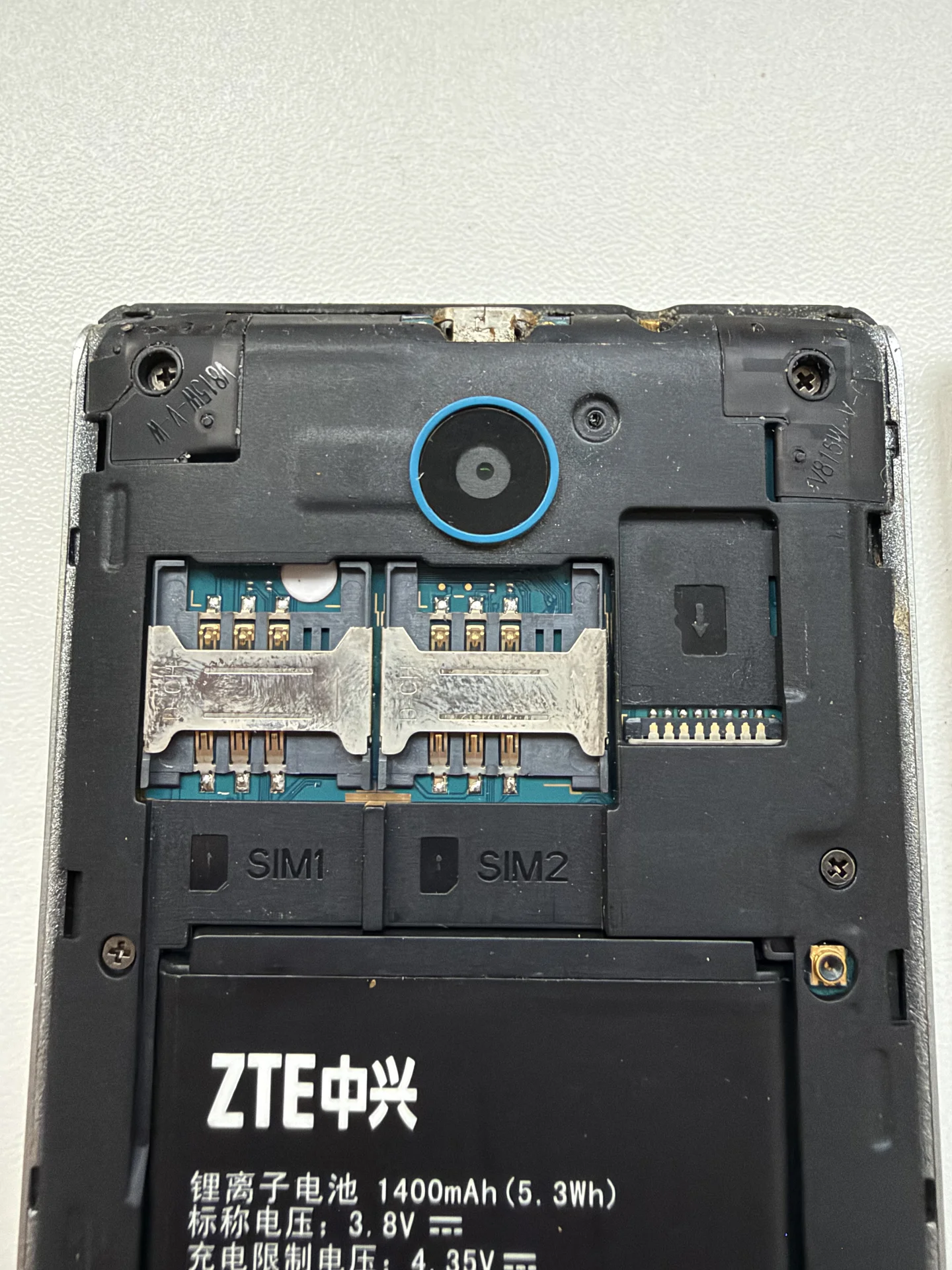 Телефон ZTE V815W (черный) / На запчасти или ремон - миниатюра 9