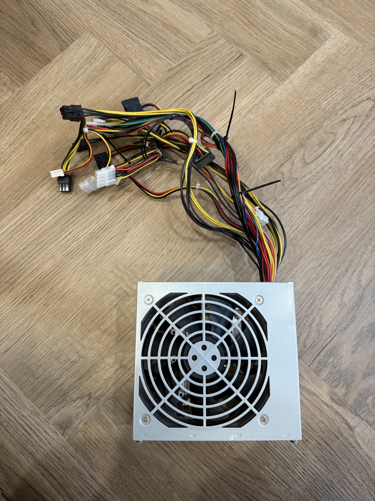 Блок питания FSP 450w - миниатюра 4