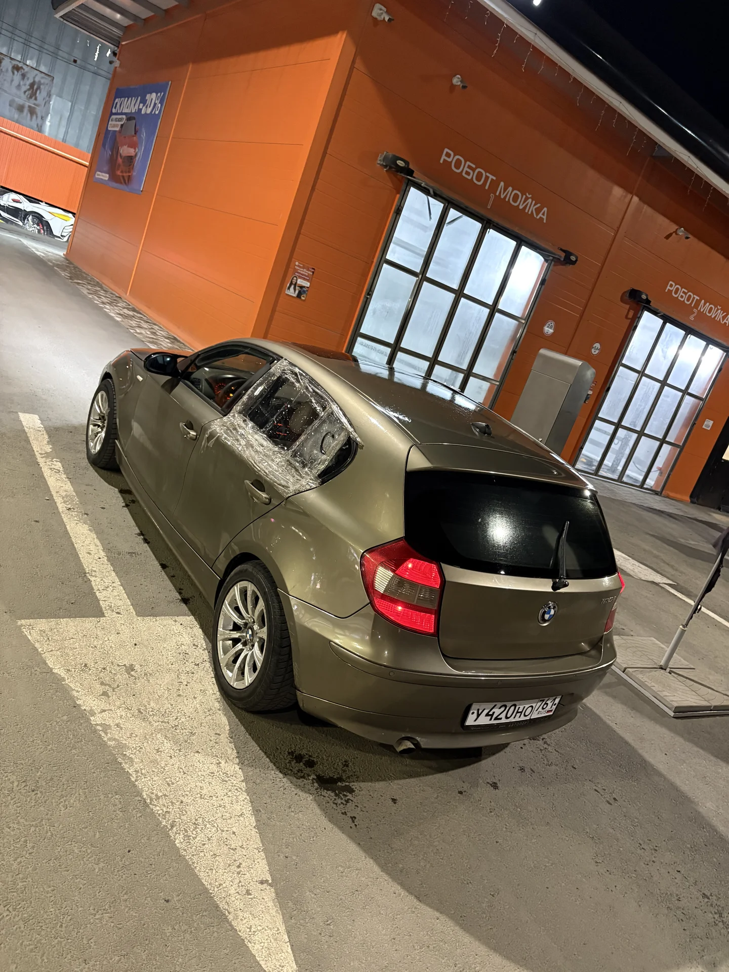 BMW 1 E81 2007 - изображение 1