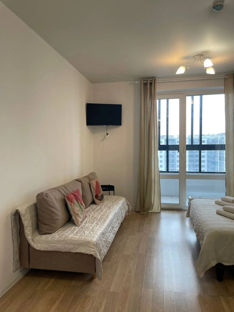 Квартира студия, 30кв м, 2 кровати - миниатюра 4
